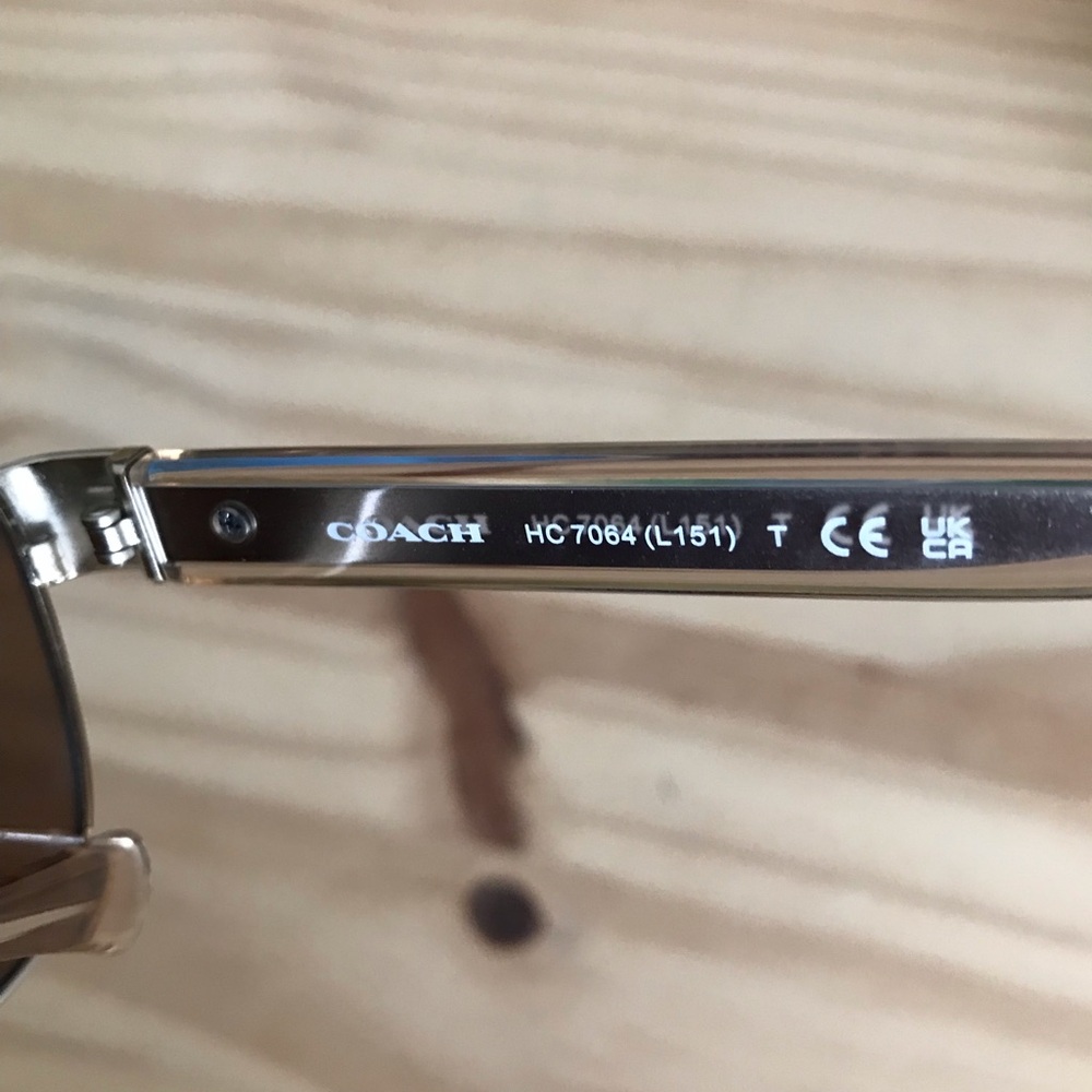 COACH Pilot gradient sunglasses - Picture 4 of 11